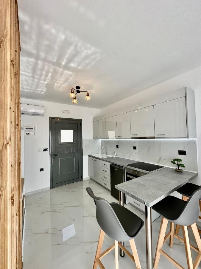 Royal Luxury Studios Archangelos  Luaran gambar
