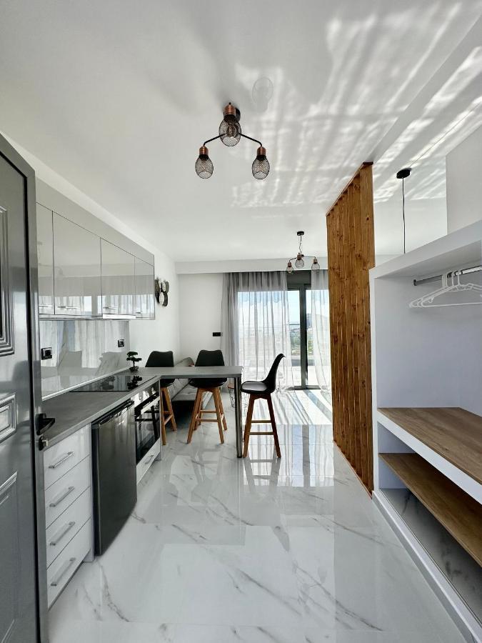 Royal Luxury Studios Archangelos  Luaran gambar